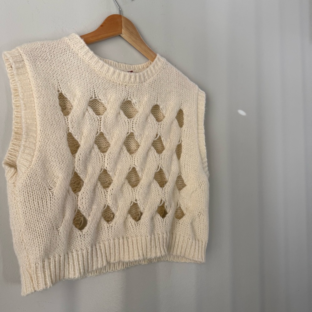 Anthropologie Pilcro Women’s Cutout Knit Vest ONE SIZE NWOT - Picture 3 of 13